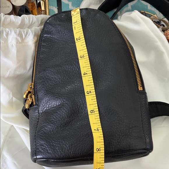 HOBO Black Leather Crossbody Sling with Gold-Tone Accents - Picture 3 of 8